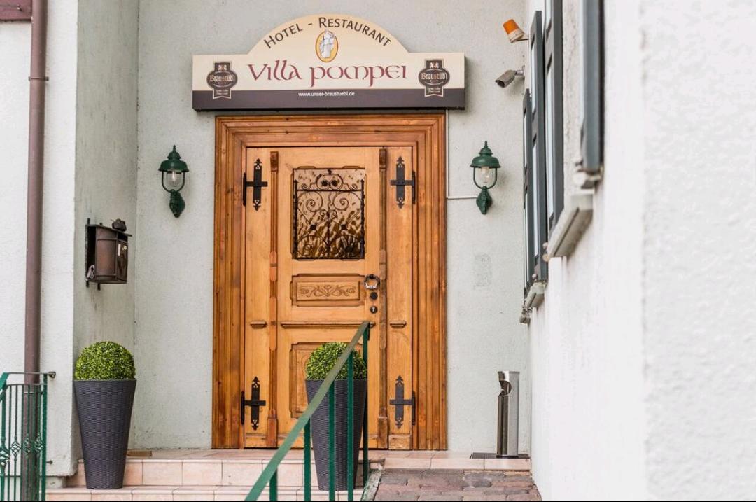 Villa Pompei Astheim ภายนอก รูปภาพ